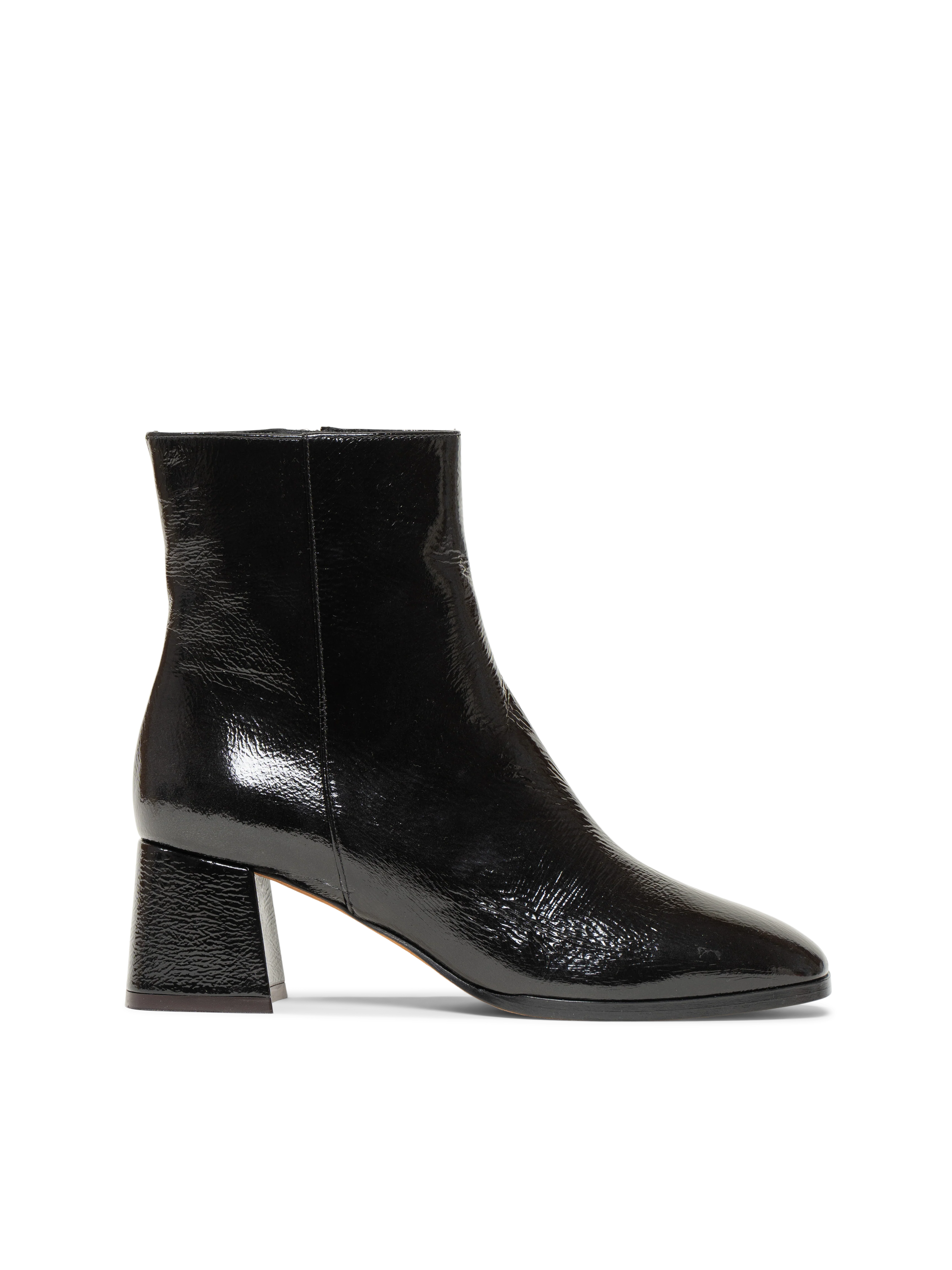 The Cristina - Image 10