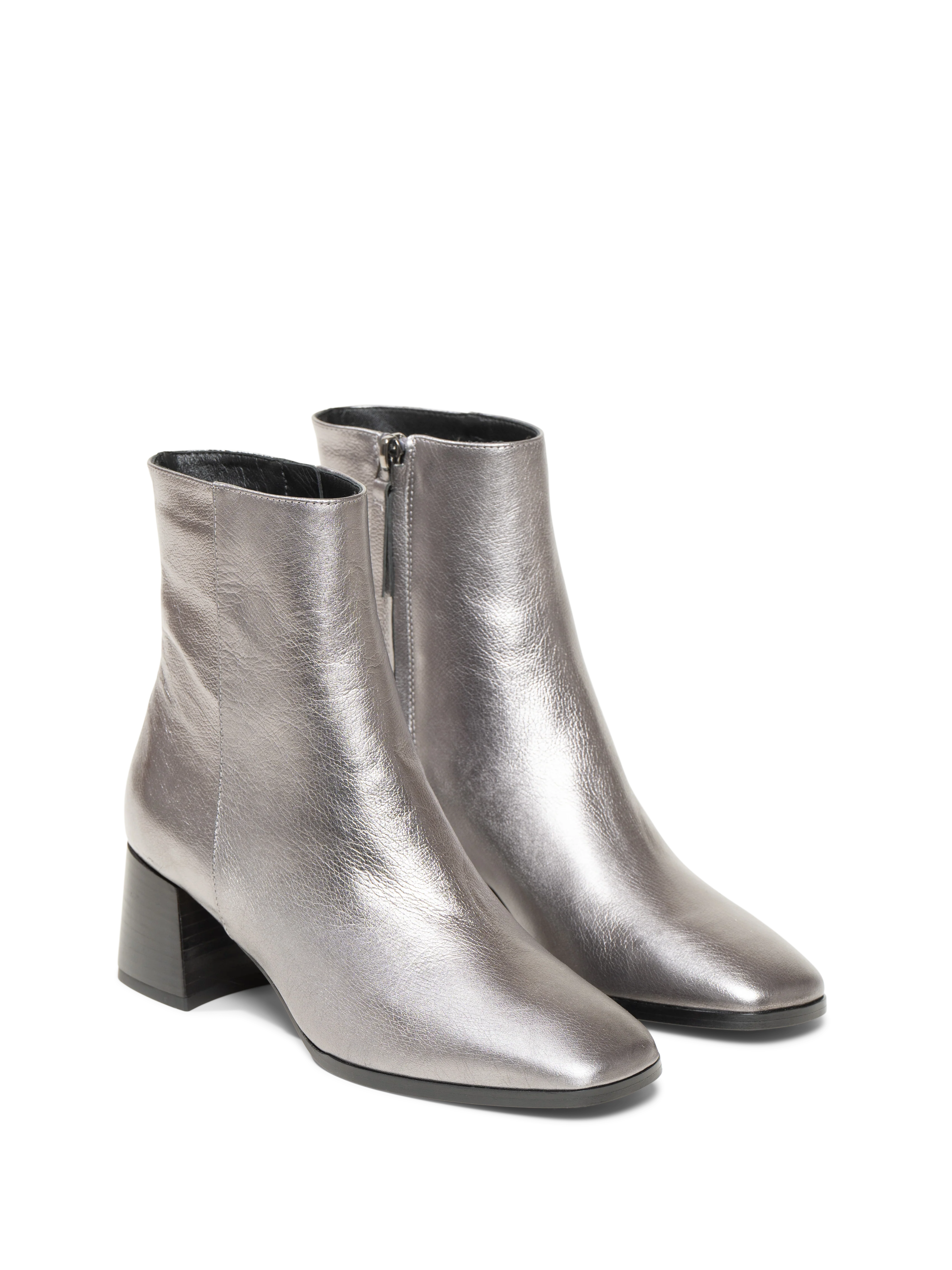 The Cristina - Image 12