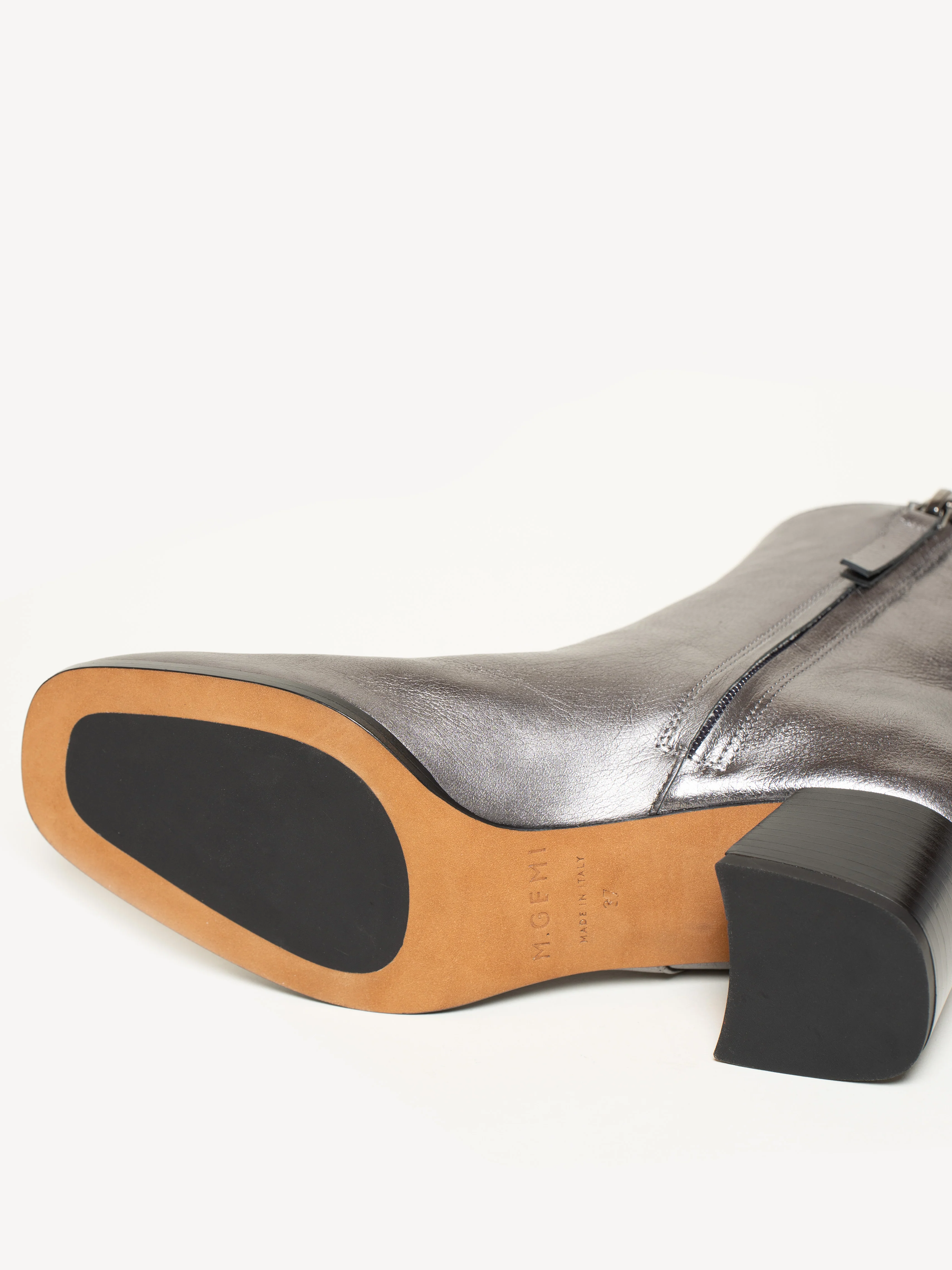 The Cristina - Image 6