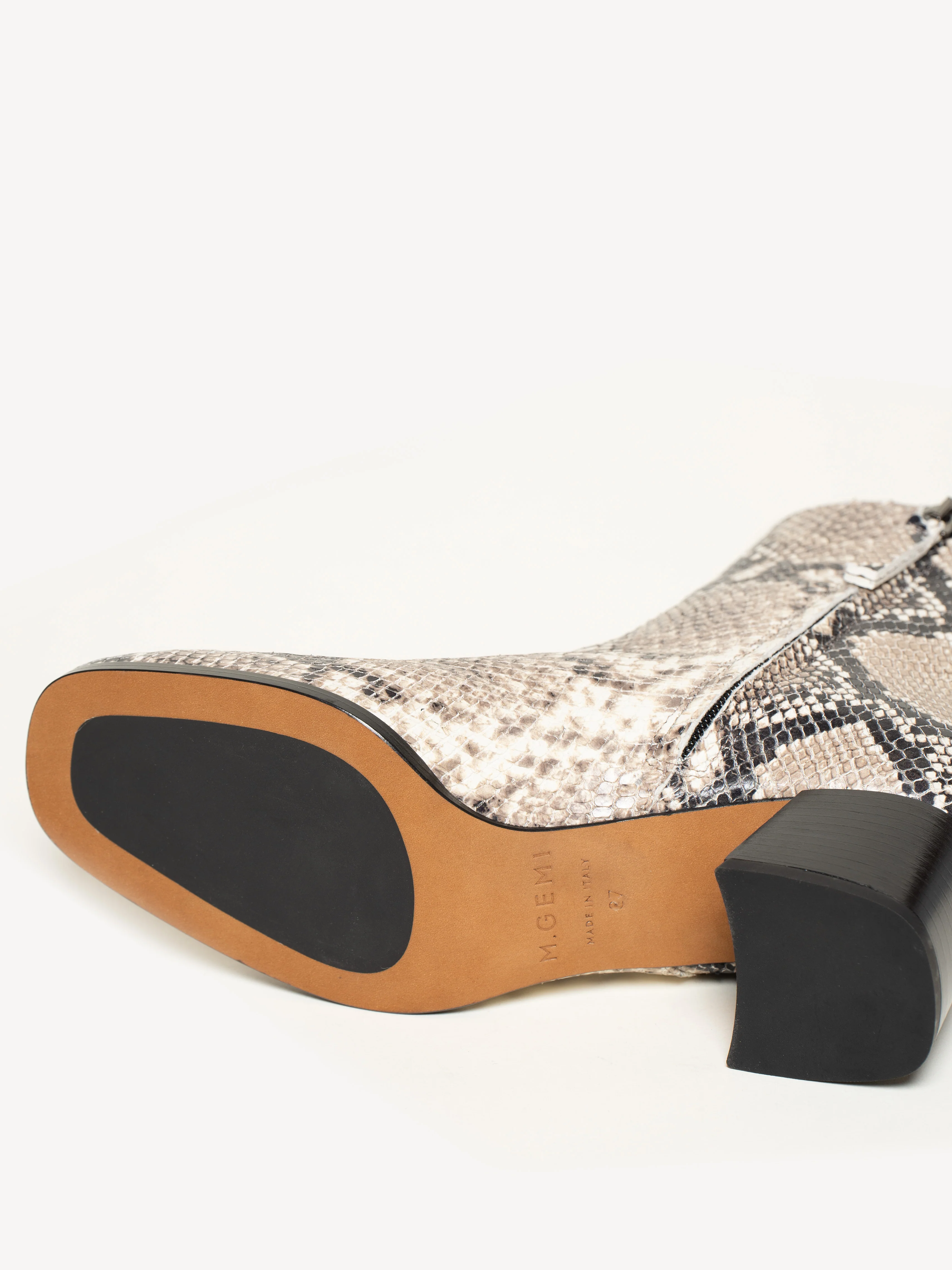 The Cristina - Image 6